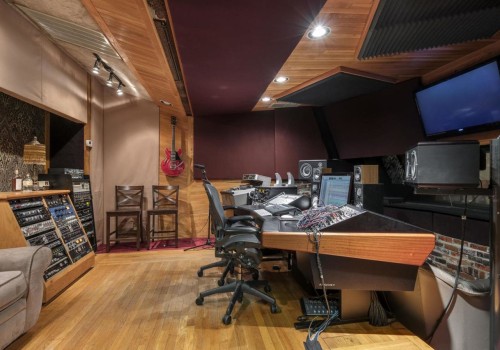 How many recording studios are in nashville?